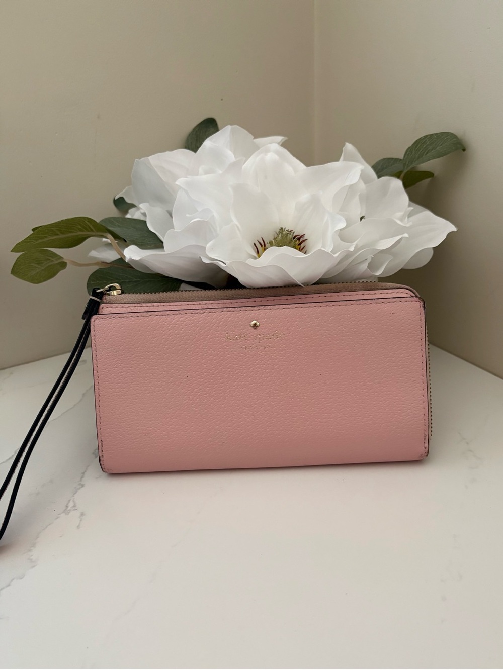 KATE SPADE Leather Wallet Wristlet